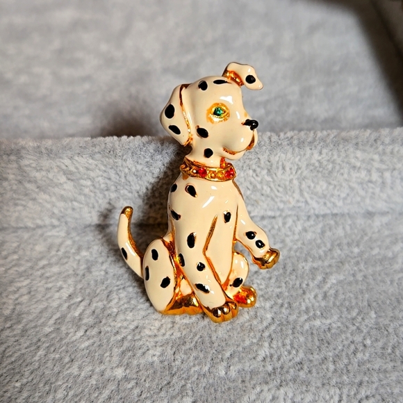 Vintage Enamel Dog Brooch - Cream and Gold Tone - Picture 5 of 17